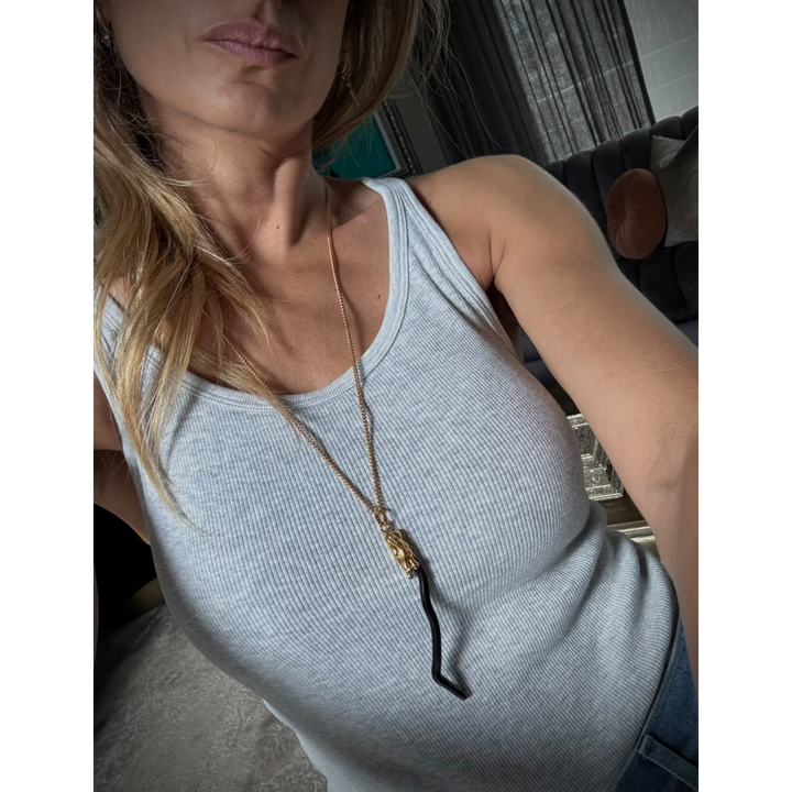 Coral Pendant / Flat Chain