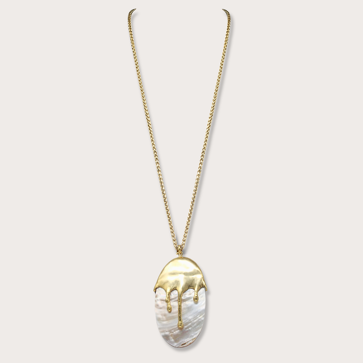 Aurora Madre Perla pendant