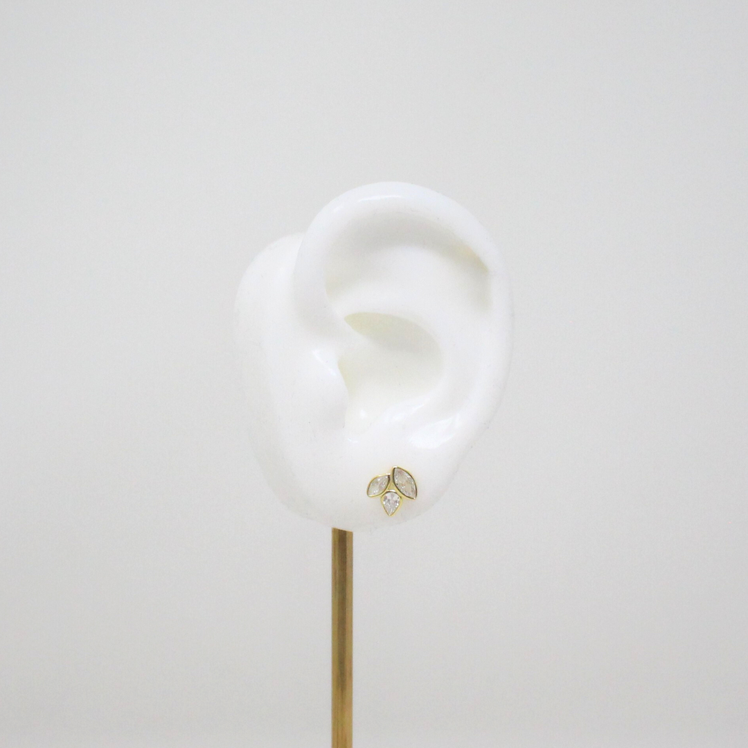 Piercing Crystal Leaf