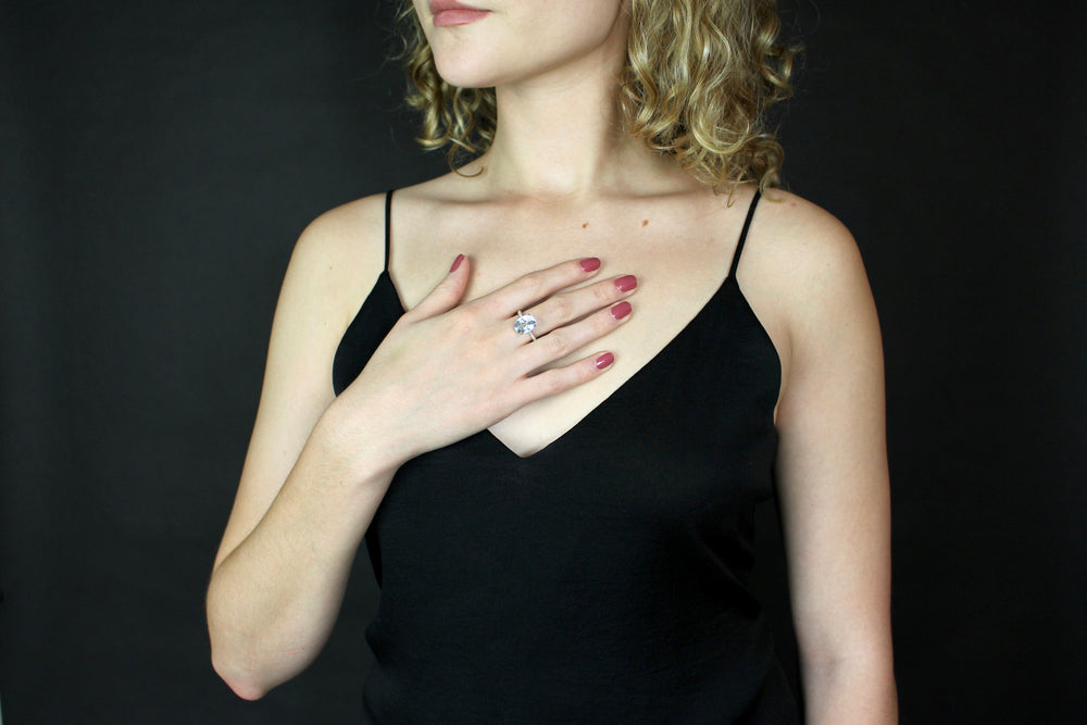 Anillo con Piedra Topaz azul - LAURA CANTU JEWELRY