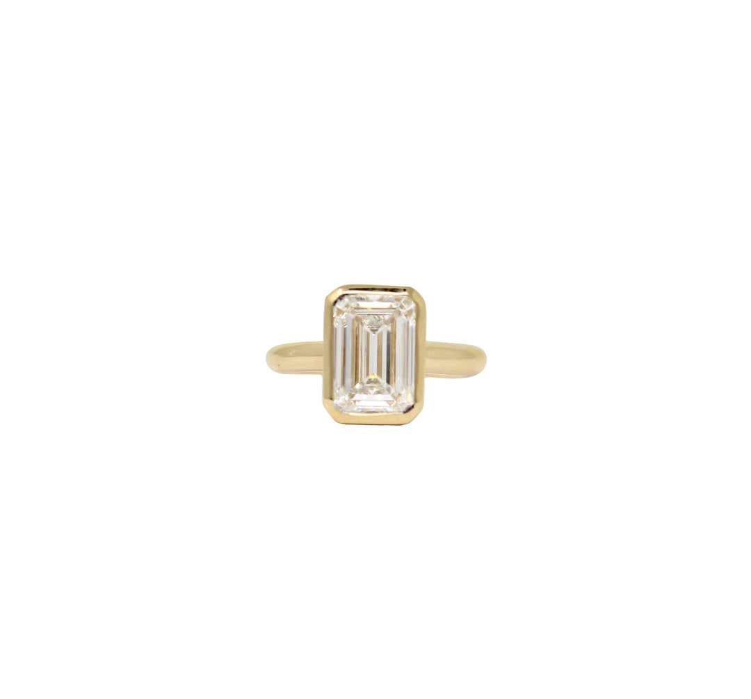 Anillo de brillante con bisel - LAURA CANTU JEWELRY
