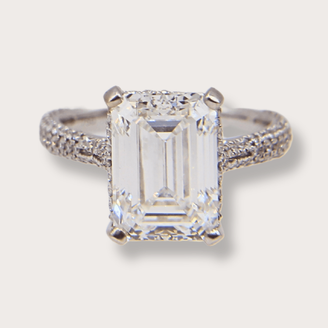 Anillo de diamante 4.51ct - LAURA CANTU JEWELRY