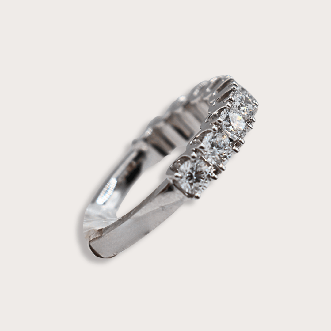 Anillo de Diamantes - LAURA CANTU JEWELRY