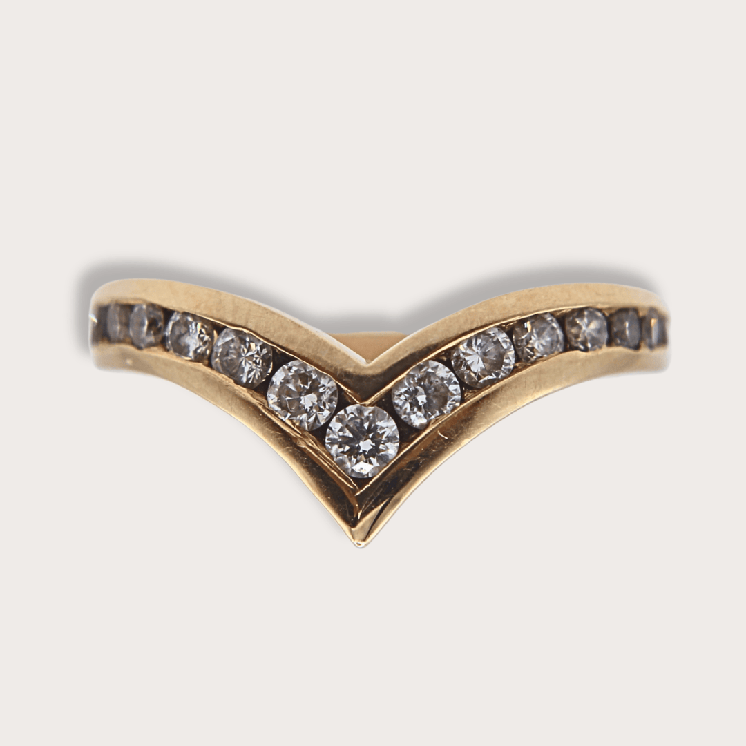 Anillo de oro y diamantes de pico - LAURA CANTU JEWELRY
