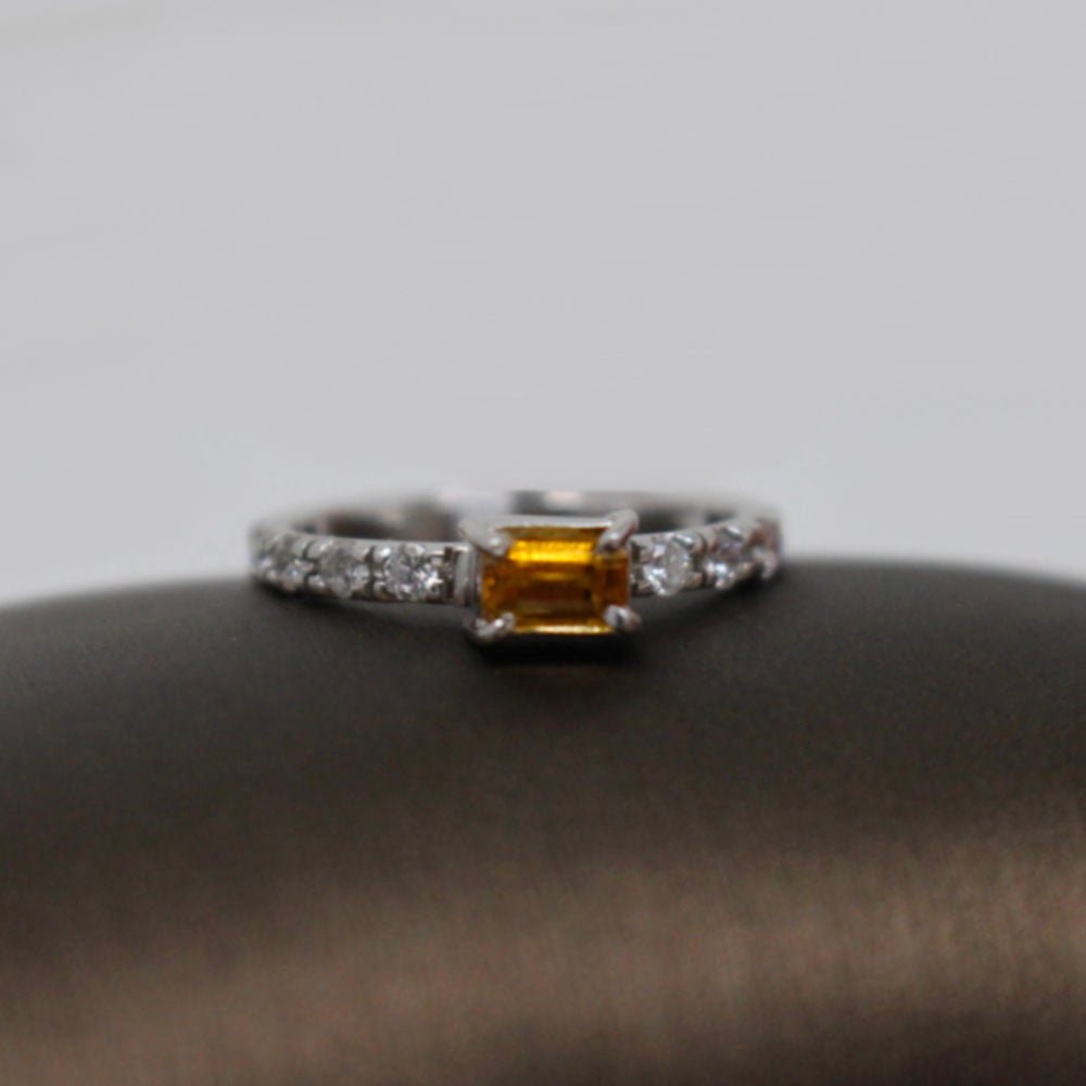 Argolla con Diamante y Citrina F1008 - LAURA CANTU JEWELRY