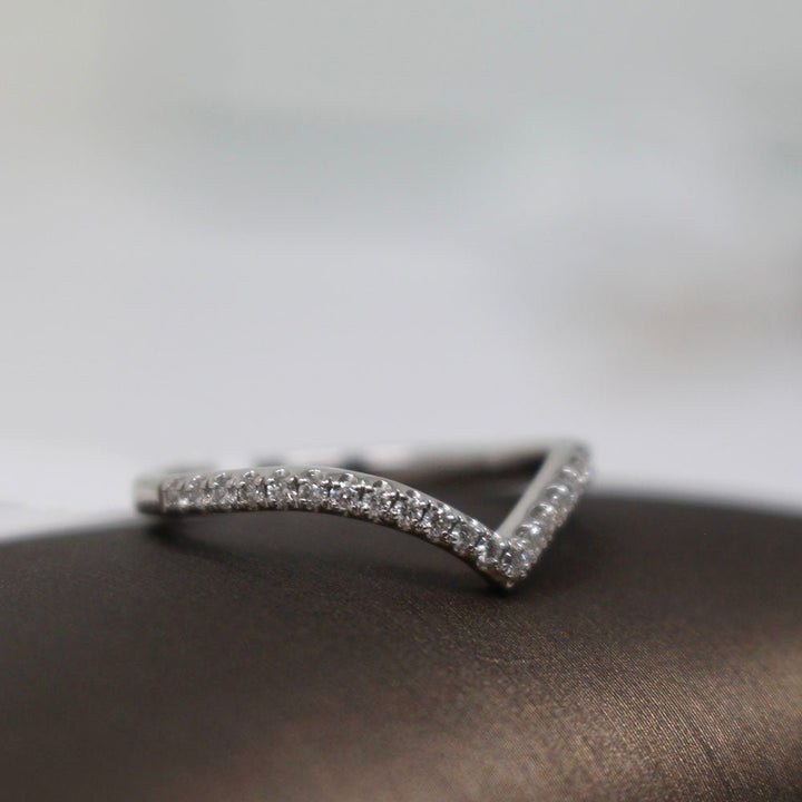 Argolla de Pico Oro Blanco 75283 - LAURA CANTU JEWELRY