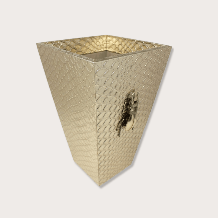 Bote De Basura Con Escarabajo - LAURA CANTU JEWELRY