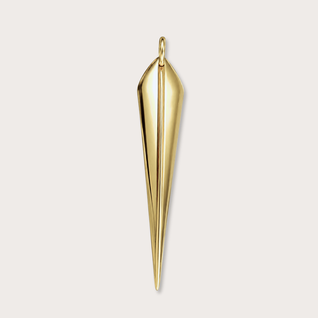 Dije Pico Largo Dorado - LAURA CANTU JEWELRY