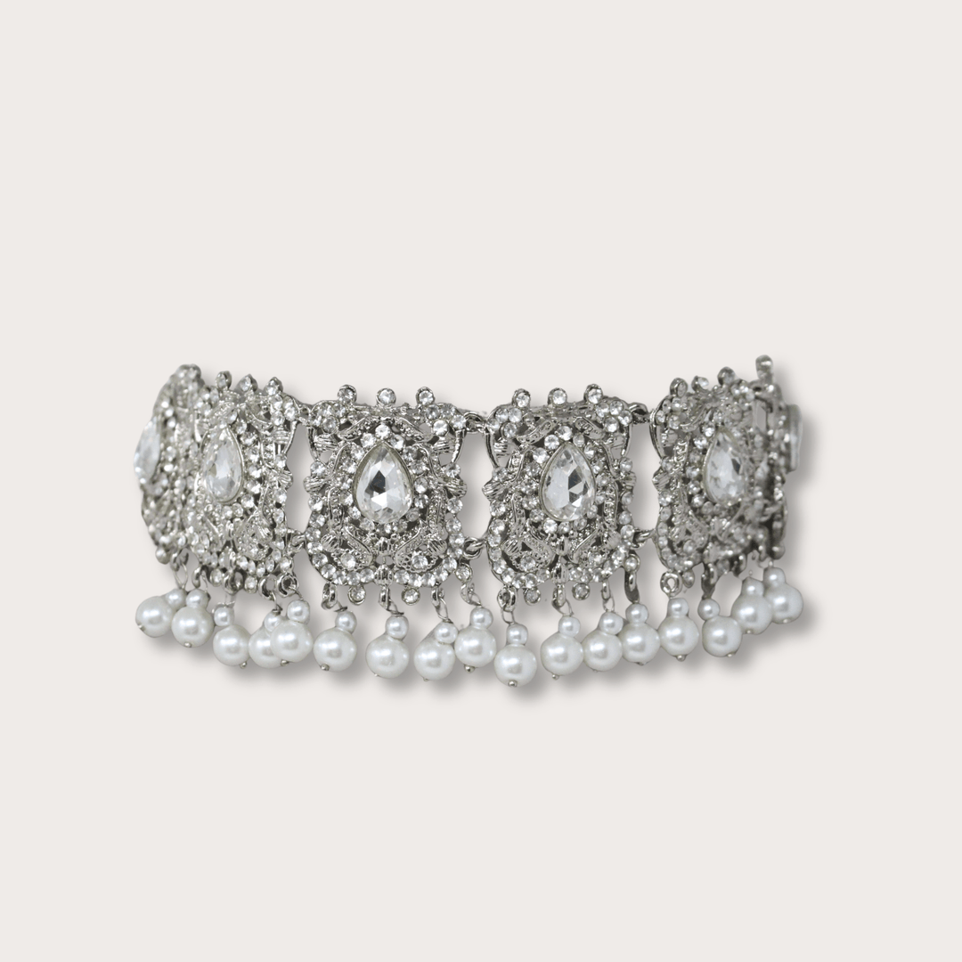 HUNT XLIX - LAURA CANTU JEWELRY