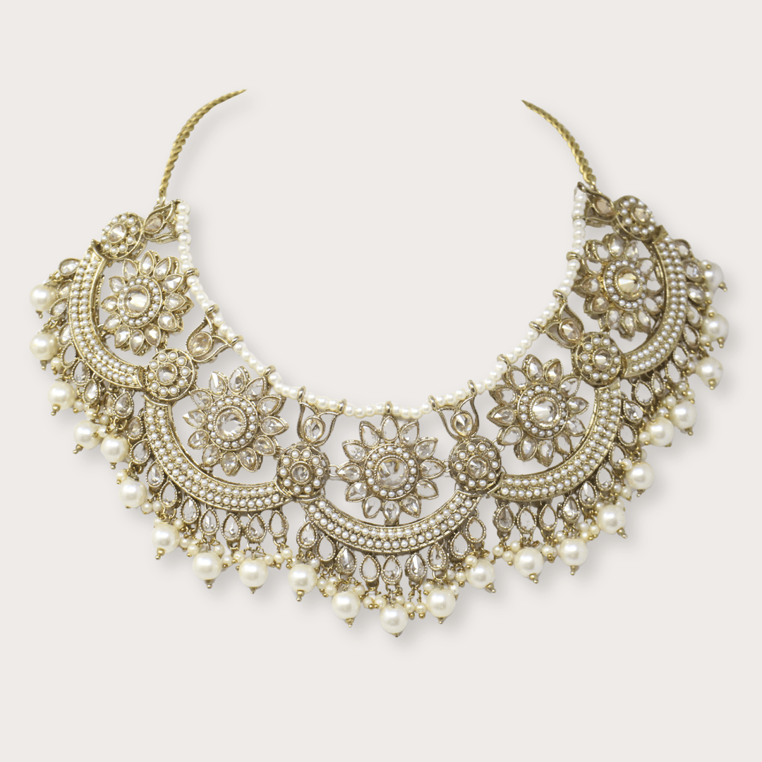 HUNT XXXVIII - LAURA CANTU JEWELRY