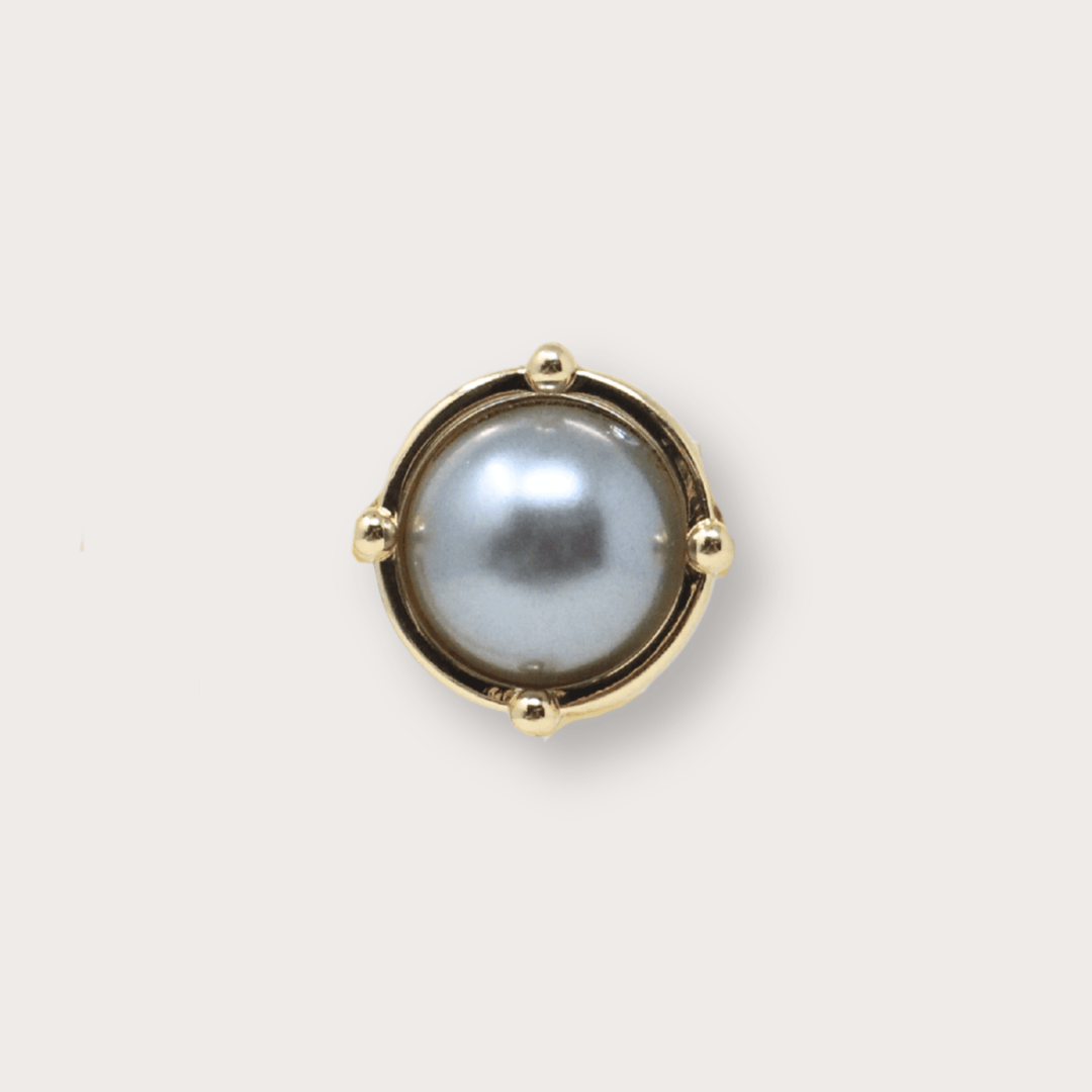 Luna Stud Gold - LAURA CANTU JEWELRY
