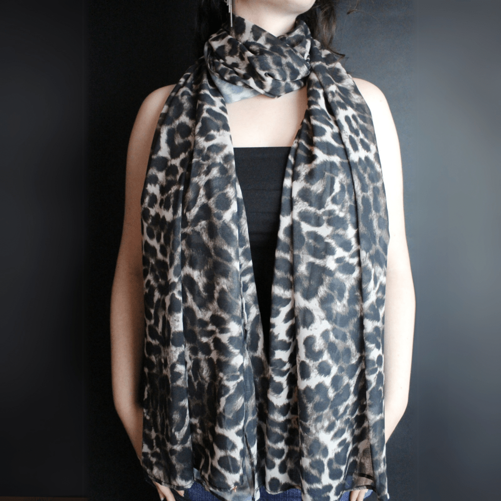 Scarf/Sarong Dark Leopard - LAURA CANTU JEWELRY