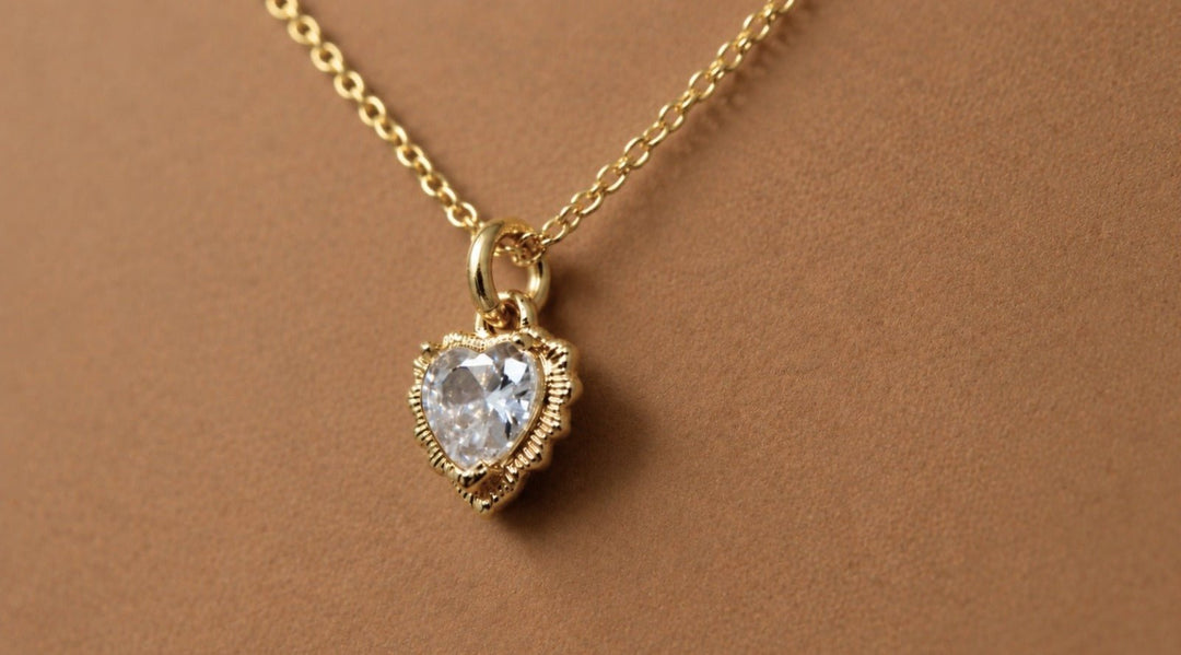 Pia Love Mini Heart Necklace - LAURA CANTU JEWELRY