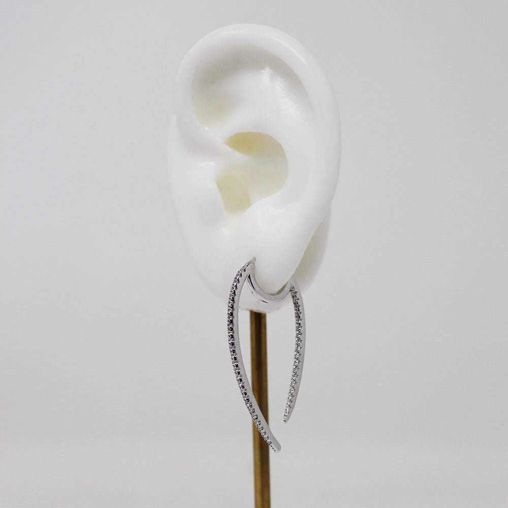 Silver .925 Fang earrings - LAURA CANTU JEWELRY