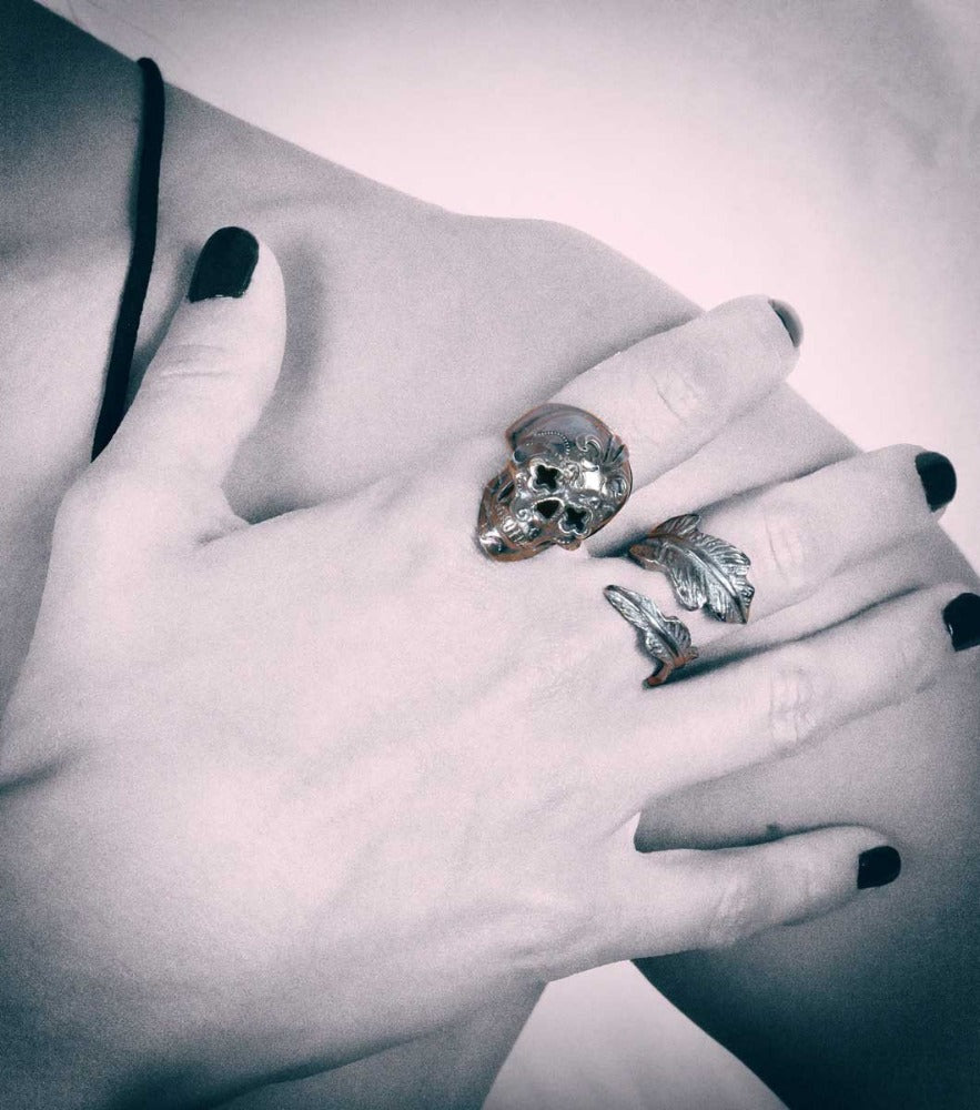 Antique Silver Small Leaf Ring - Laura Cantu Jewelry - Mx