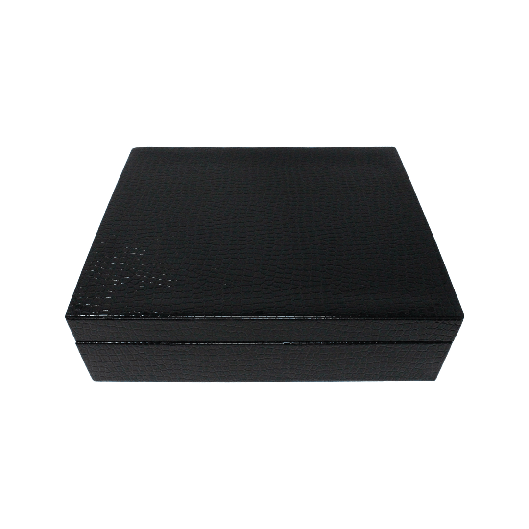 Embossed Big Box - LAURA CANTU JEWELRY