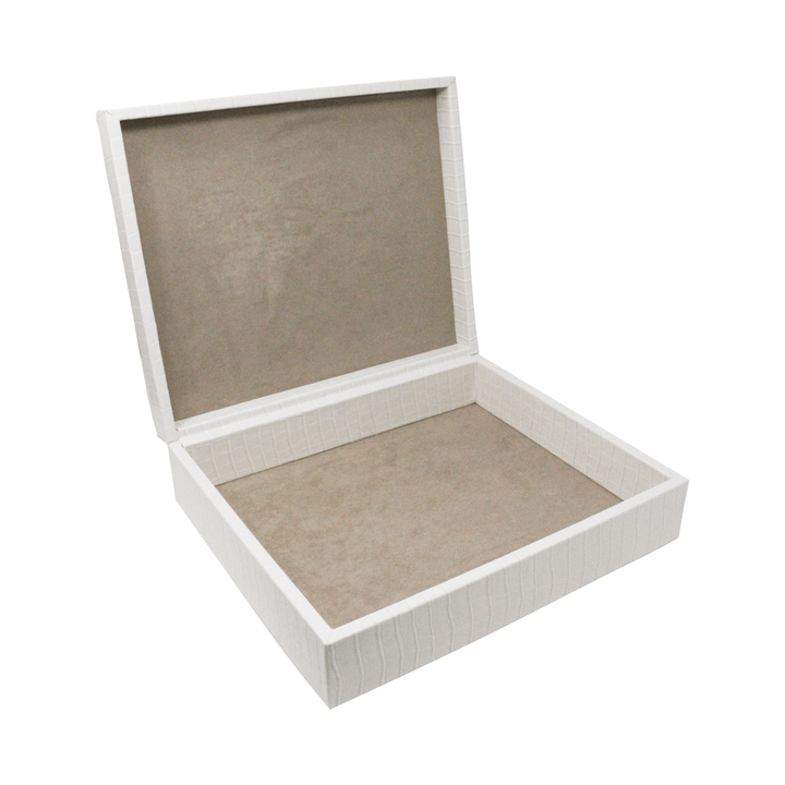 Embossed Big Box - LAURA CANTU JEWELRY