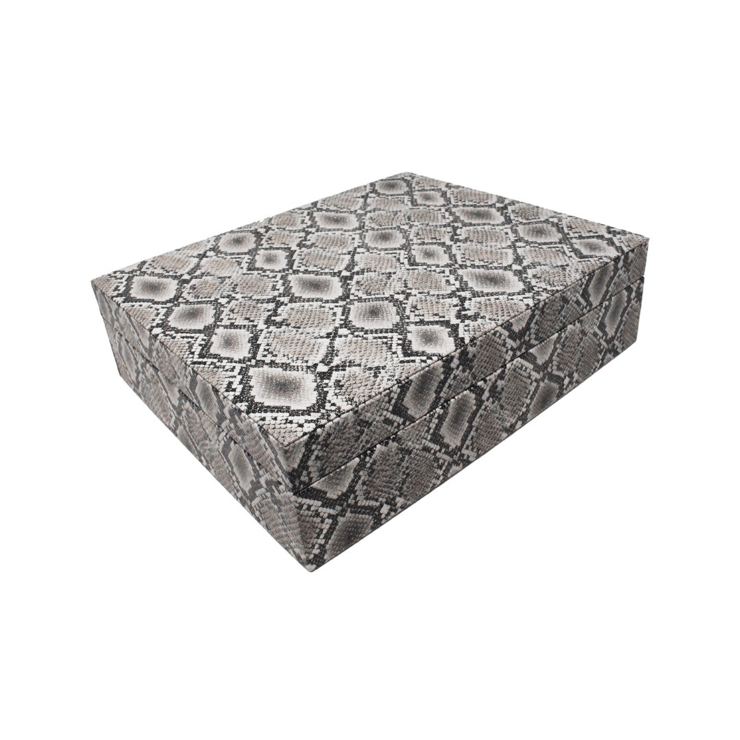 Embossed Big Box - LAURA CANTU JEWELRY