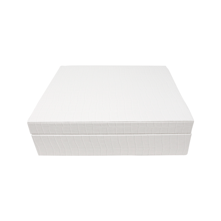 Embossed Big Box - LAURA CANTU JEWELRY