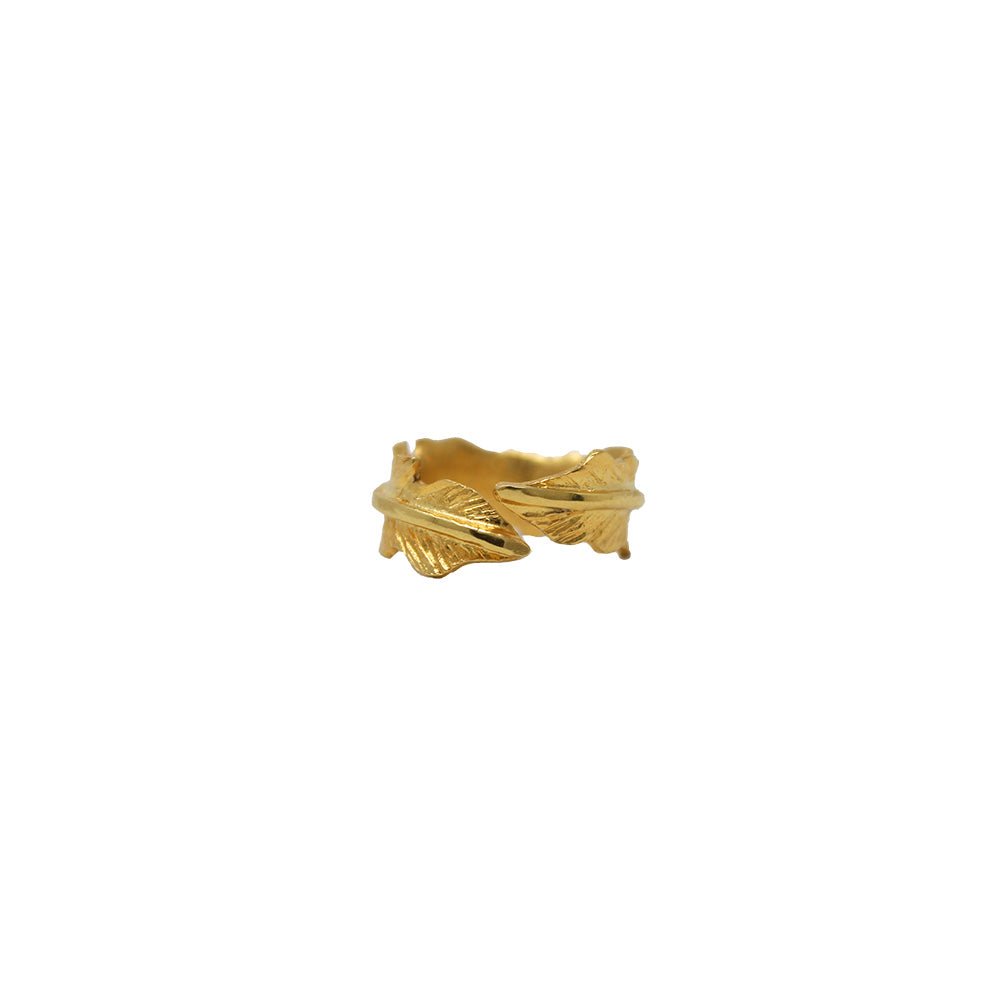 Gold Single Leaf Ring - LAURA CANTU JEWELRY
