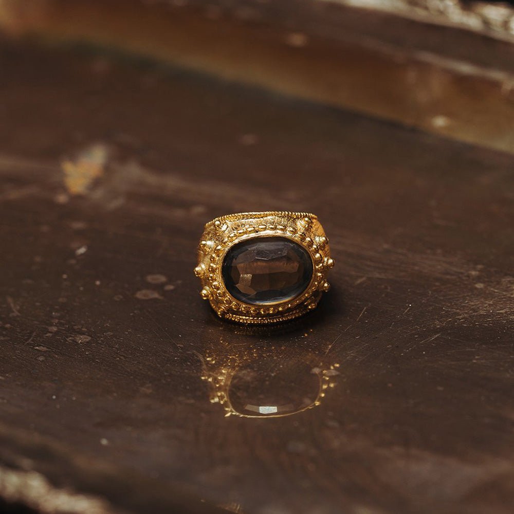Medusa Ring (Smoke) - LAURA CANTU JEWELRY