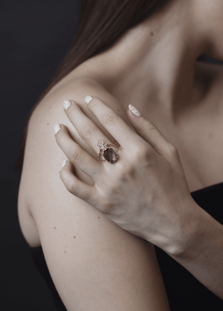 Nishi ring (Amethyst crystal) - LAURA CANTU JEWELRY